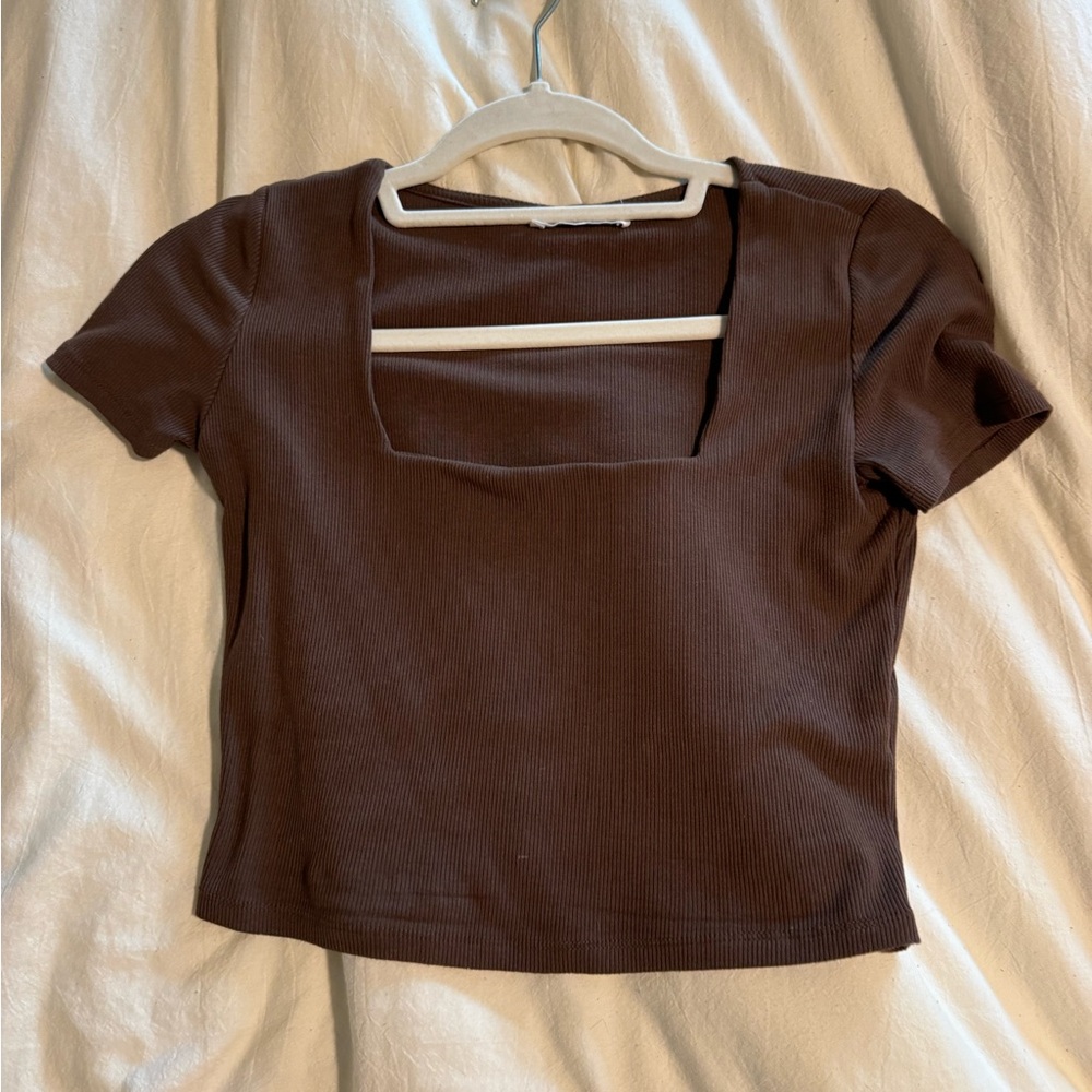Brown cropped top!
